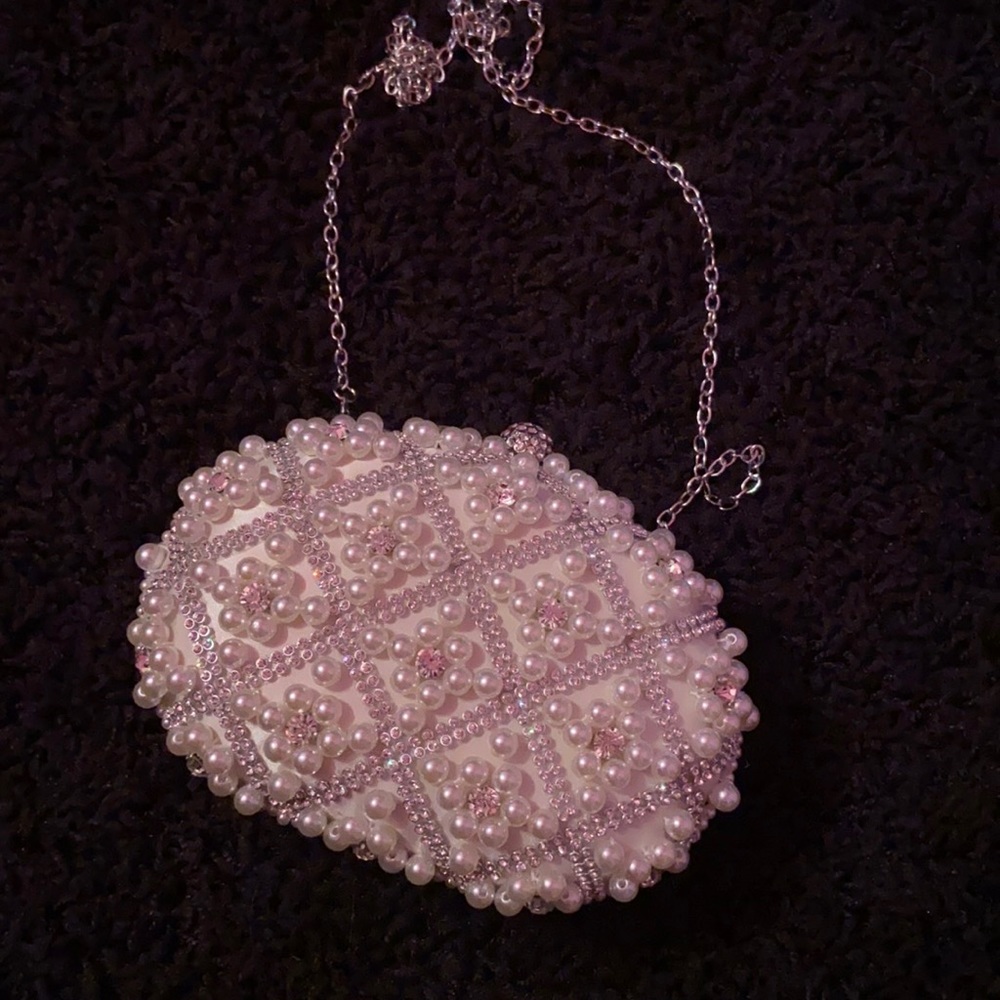 Aldo Cream Clutch with chain